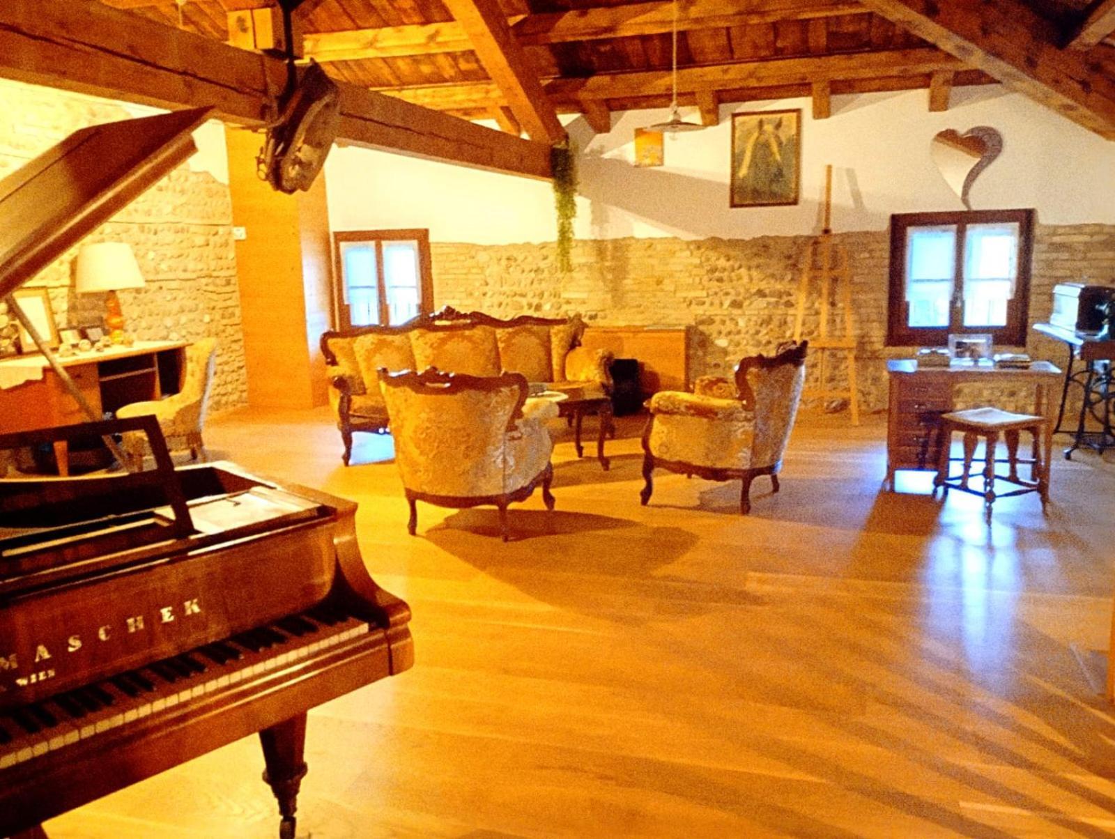 La Regina Del Bosco Villa Rivignano ภายนอก รูปภาพ